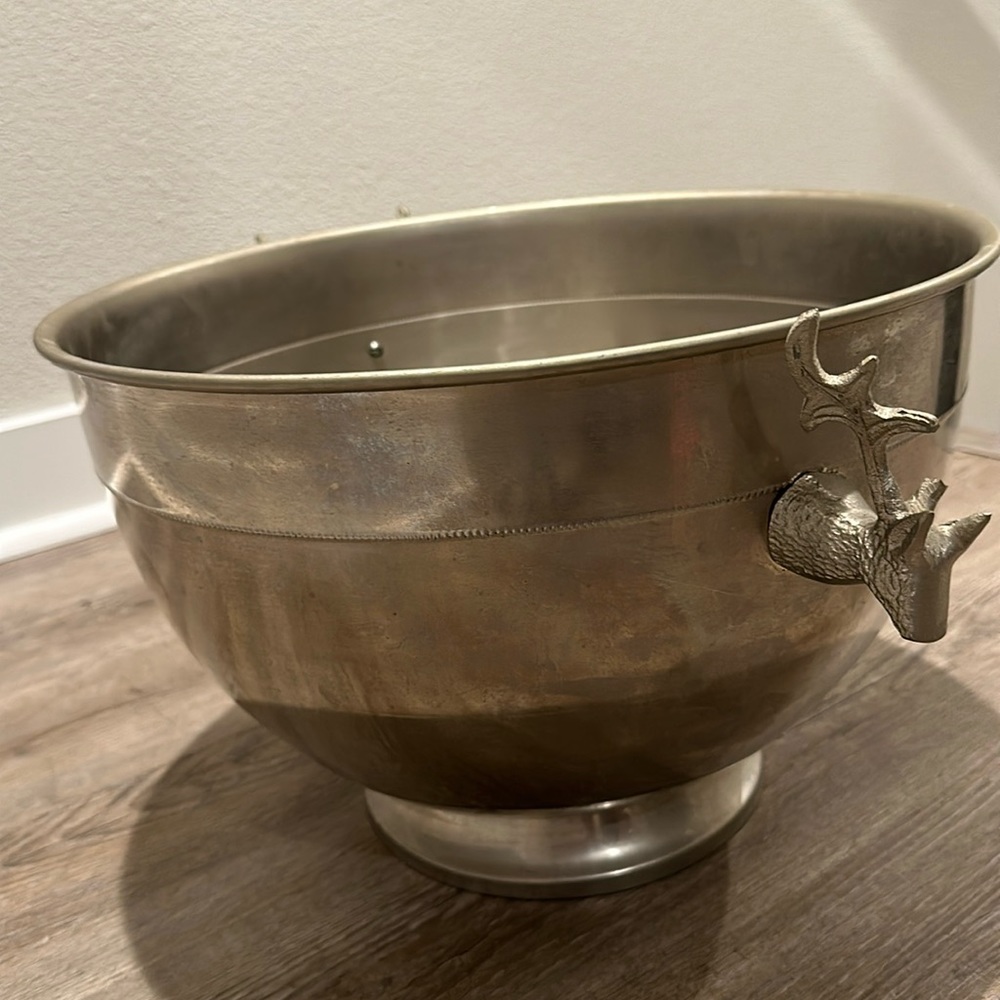 Pewter punch bowl/ drink holder